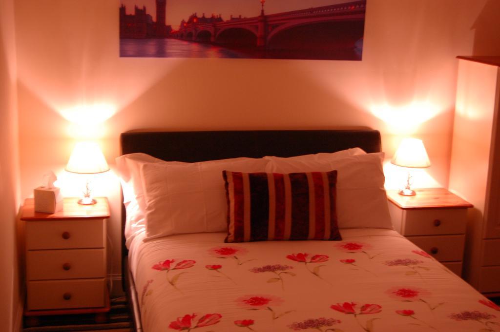 Dawn Break Bed and Breakfast Largs Habitación foto