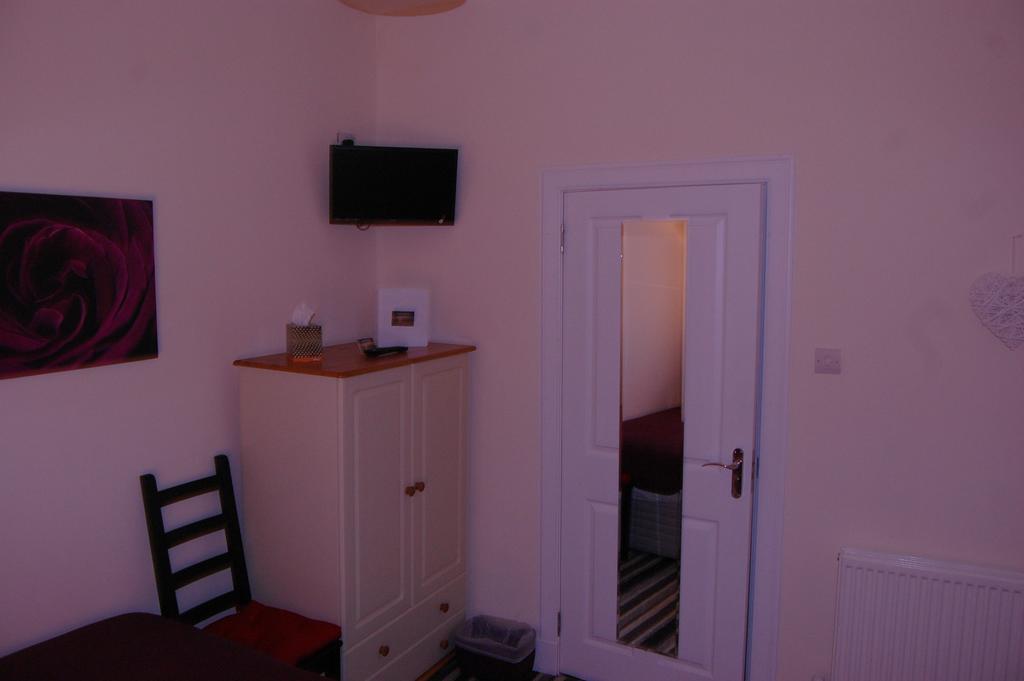 Dawn Break Bed and Breakfast Largs Habitación foto