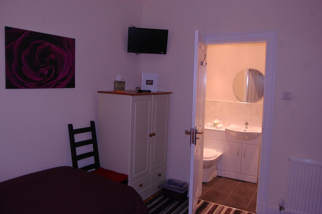 Dawn Break Bed and Breakfast Largs Habitación foto