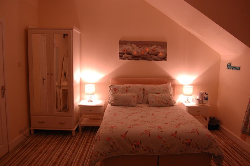 Dawn Break Bed and Breakfast Largs Habitación foto